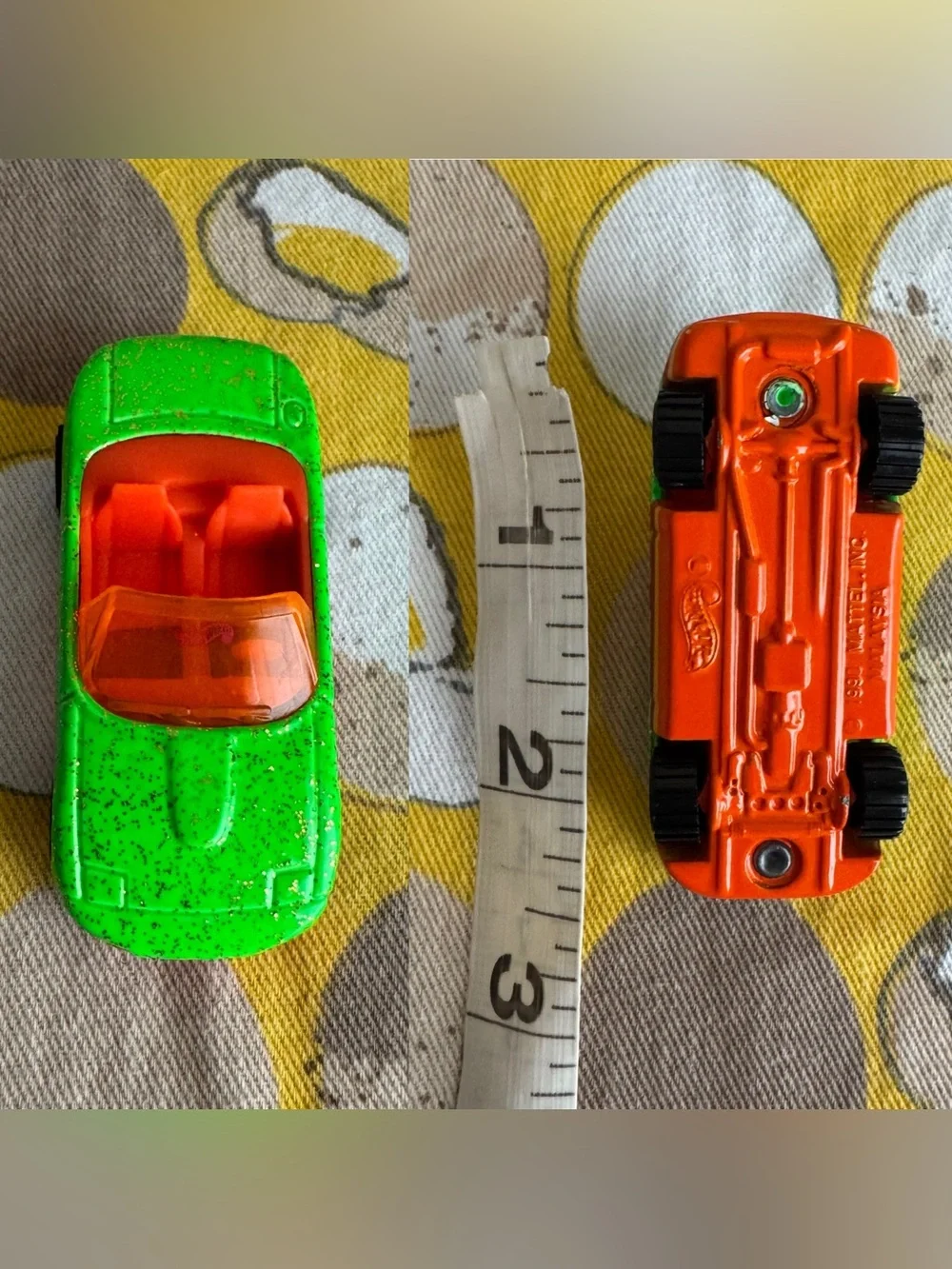Vintage Hot Wheels 1990s glittery green Mazda Miata MX-5 Convertible car